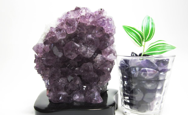 アメジストクラスター木製台座付 D-36