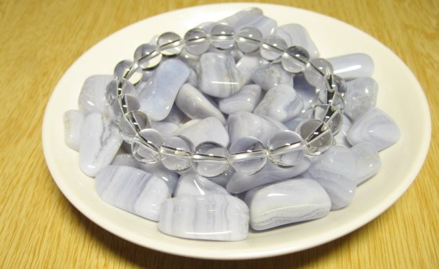 浄化用アイテムのブルーレースアゲートさざれ石 200g