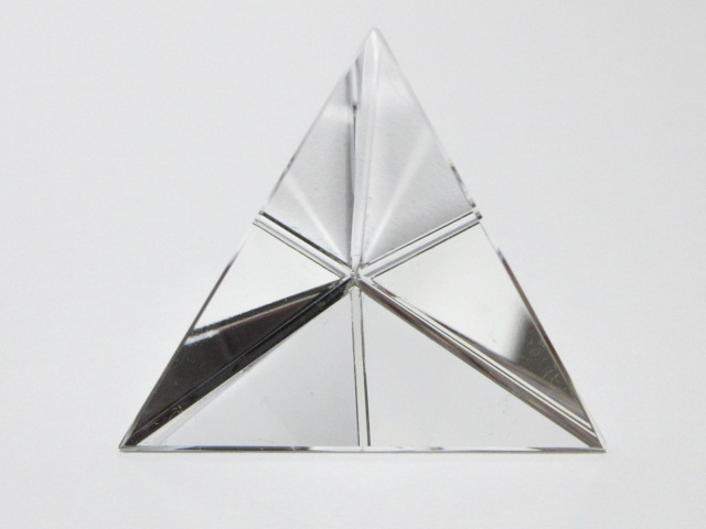 パワーストーンカット水晶の水晶4面体カット 水晶三角錐