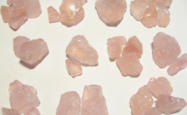 ローズクォーツ　原石　 パワーストーン