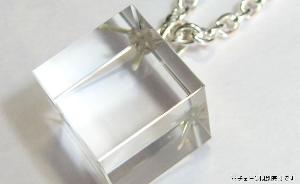 パワーストーンネックレス・水晶6面カットペンダントトトップ　シルバー金具