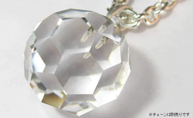 パワーストーンネックレス・水晶32面カットペンダントトップ　シルバー金具