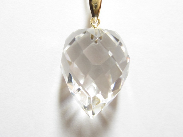 パワーストーンペンダントの水晶いちごカットペンダントトップ　金具18金