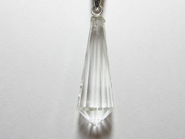 水晶剣が煌めくパワーストーンペンダントネックレス・水晶剣ペンダント　チェーンネックレス