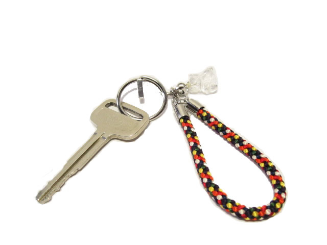 幸福を呼ぶ水晶の招き猫キーホルダーorストラップ