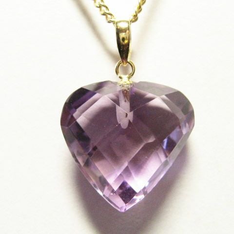 アメジストハートカットペンダント・幸運のペンダント