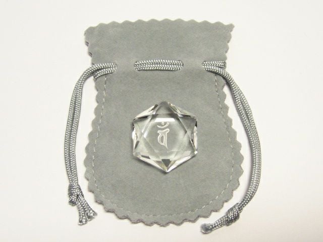 パワーストーンの水晶カット六芒星・未年生まれ・申年生まれのお守り守護梵字・干支梵字 バン「大日如来」