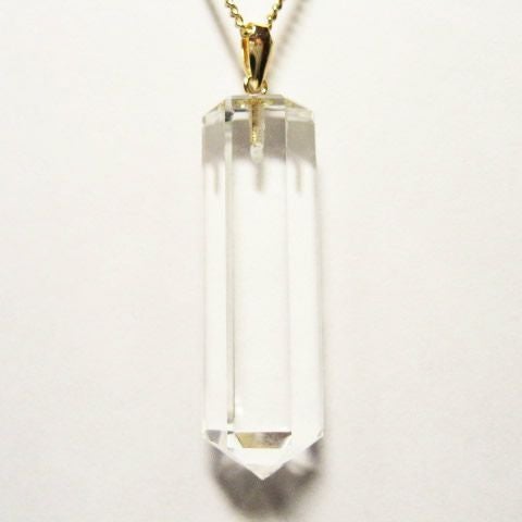 水晶六角柱ペンダント　チェーン付き