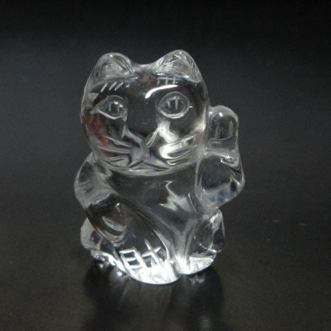 幸運を呼ぶ水晶で彫刻された招き猫／幸せを呼ぶ石PAX