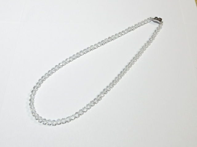 バッキーボールカット水晶ネックレス